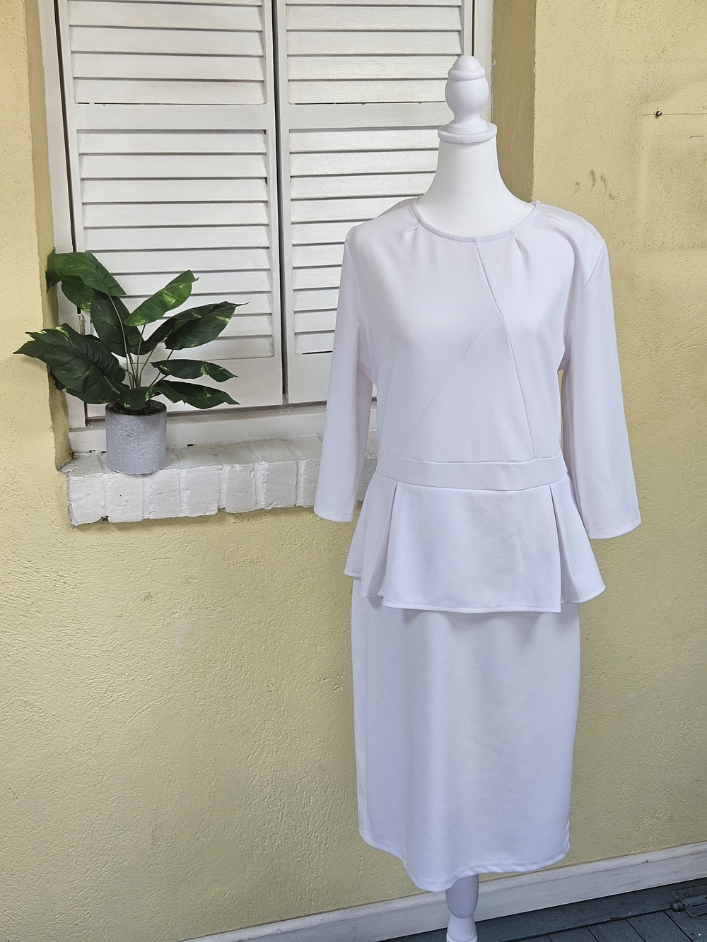 NWT/NWOT White Peplum Midi Pencil Dress | Elegant Formal